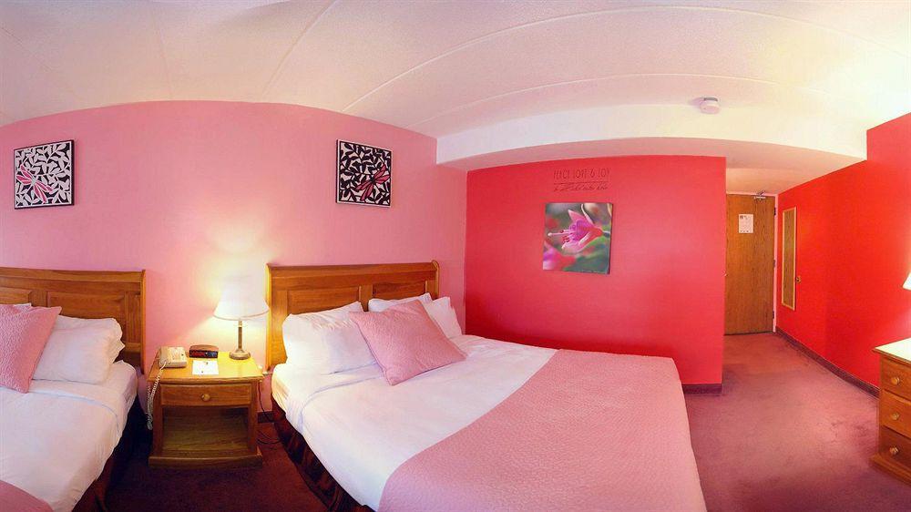 Ramada By Wyndham Pinewood Park Resort North Bay Luaran gambar