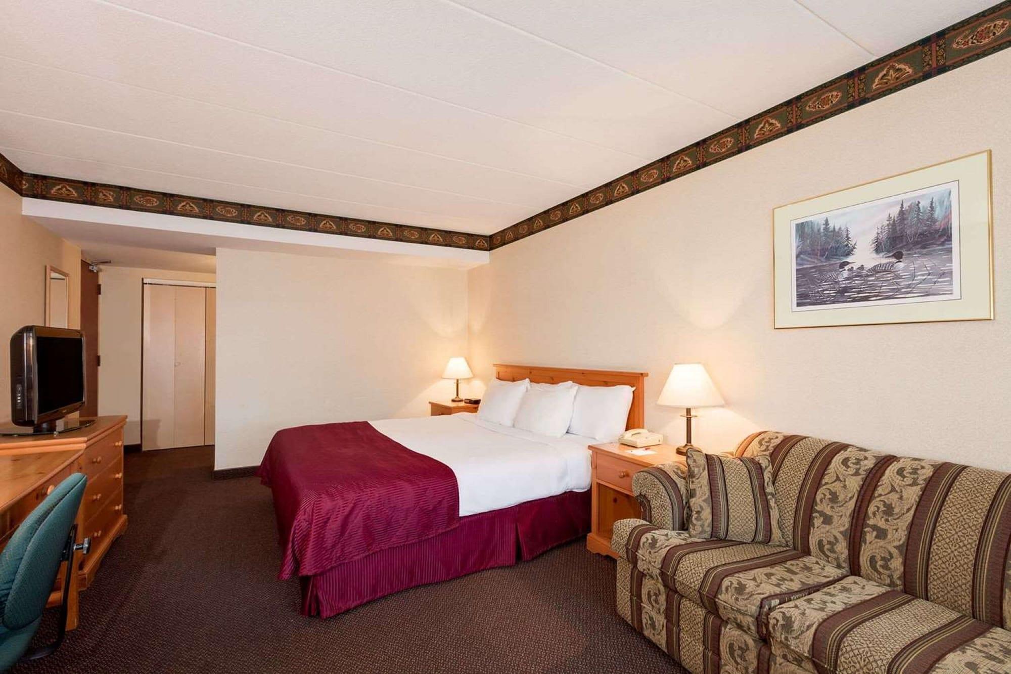 Ramada By Wyndham Pinewood Park Resort North Bay Luaran gambar