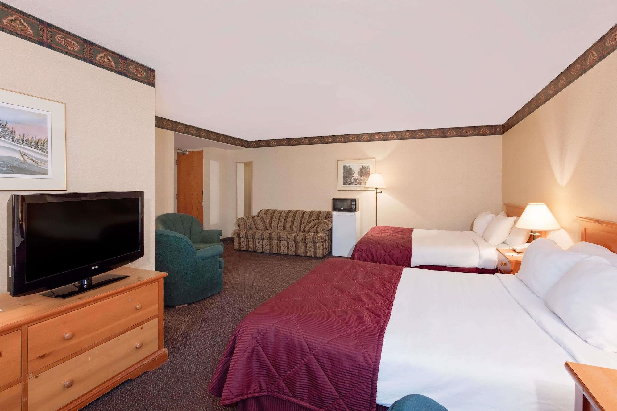 Ramada By Wyndham Pinewood Park Resort North Bay Luaran gambar