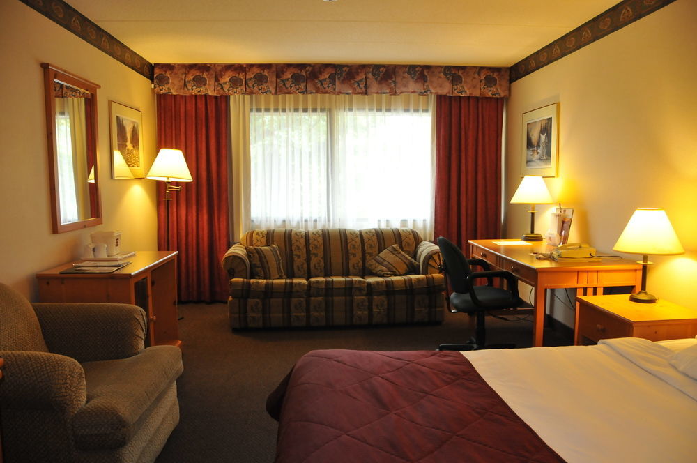 Ramada By Wyndham Pinewood Park Resort North Bay Luaran gambar
