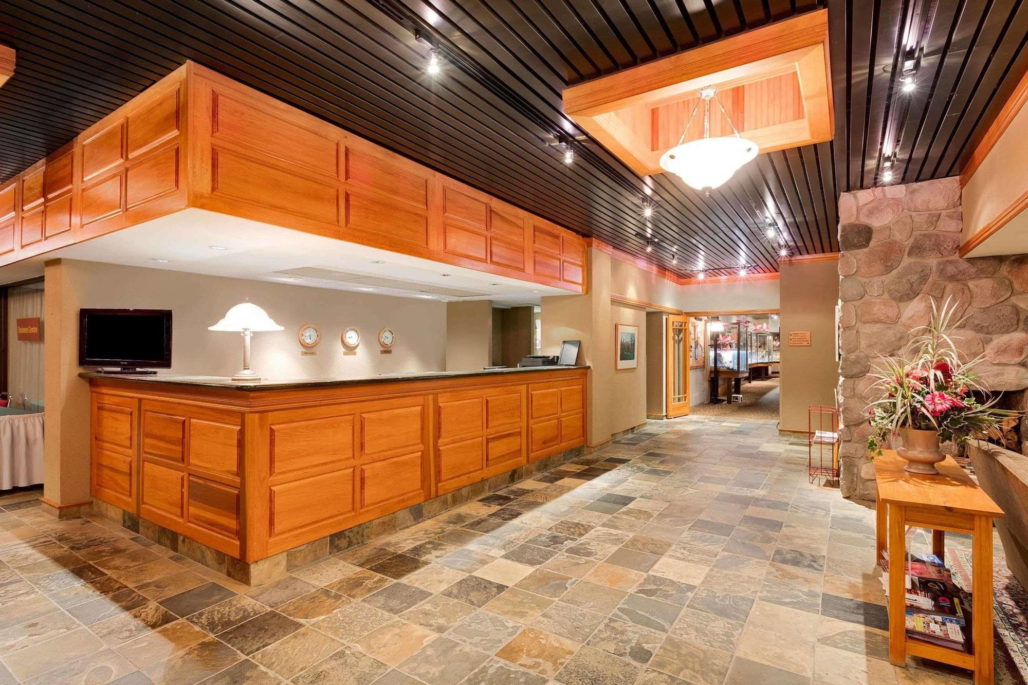 Ramada By Wyndham Pinewood Park Resort North Bay Luaran gambar