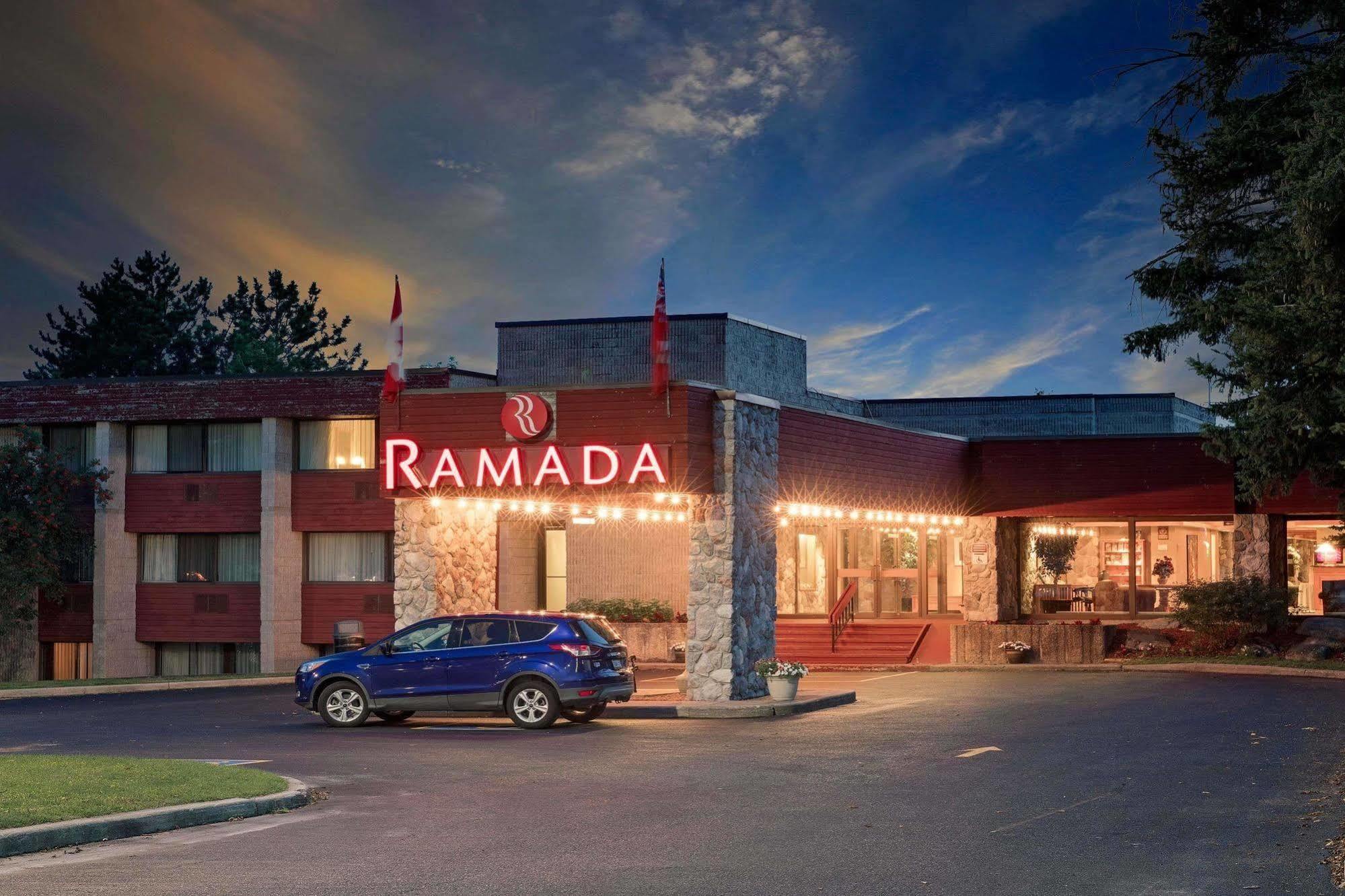 Ramada By Wyndham Pinewood Park Resort North Bay Luaran gambar