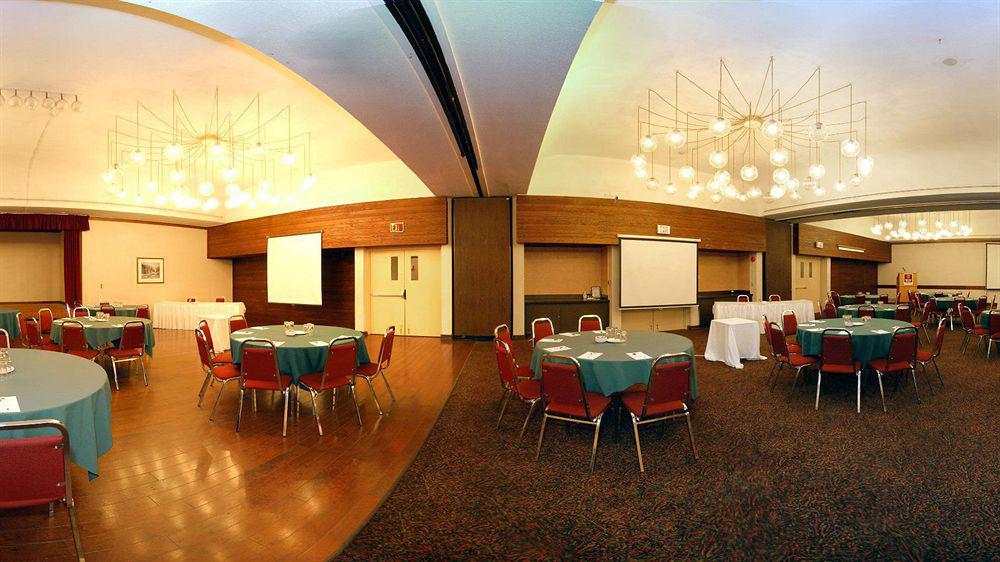 Ramada By Wyndham Pinewood Park Resort North Bay Luaran gambar